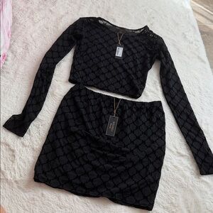 Meshki Elegant Black Textured Skirt Set
